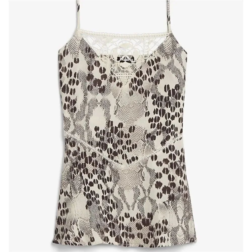 WExpress Hi Neck Lace Animal Print Sz Medium Cami✨